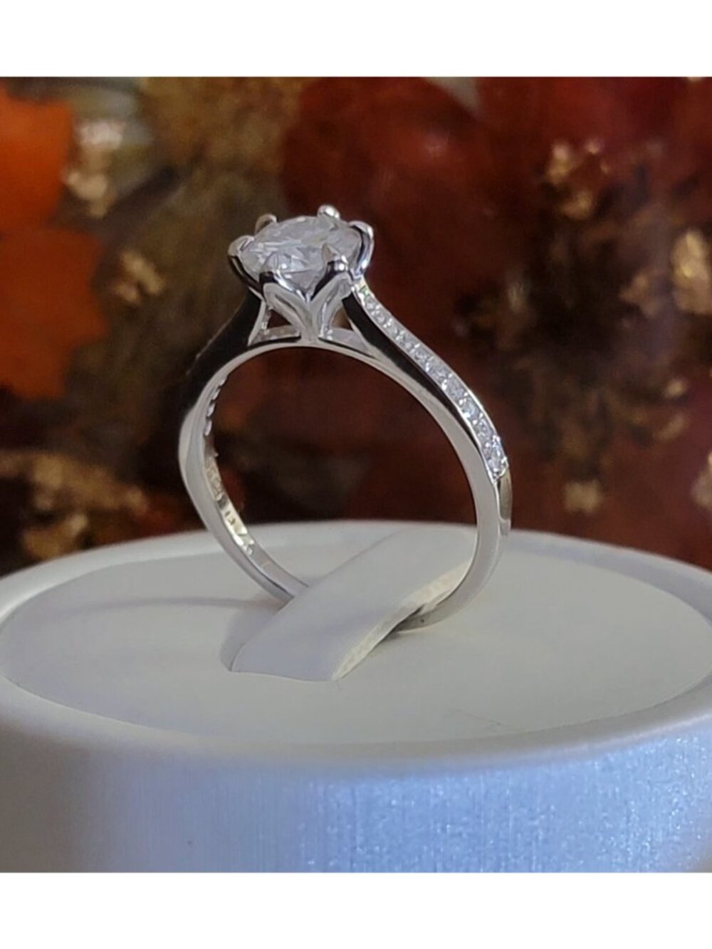 1 CT Round Moissanite Solitaire Ring S925 18K White Gold Plated Size 7.5 NWT